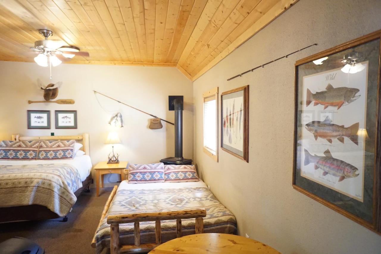 Shaver Lake Village Hotel Exteriör bild